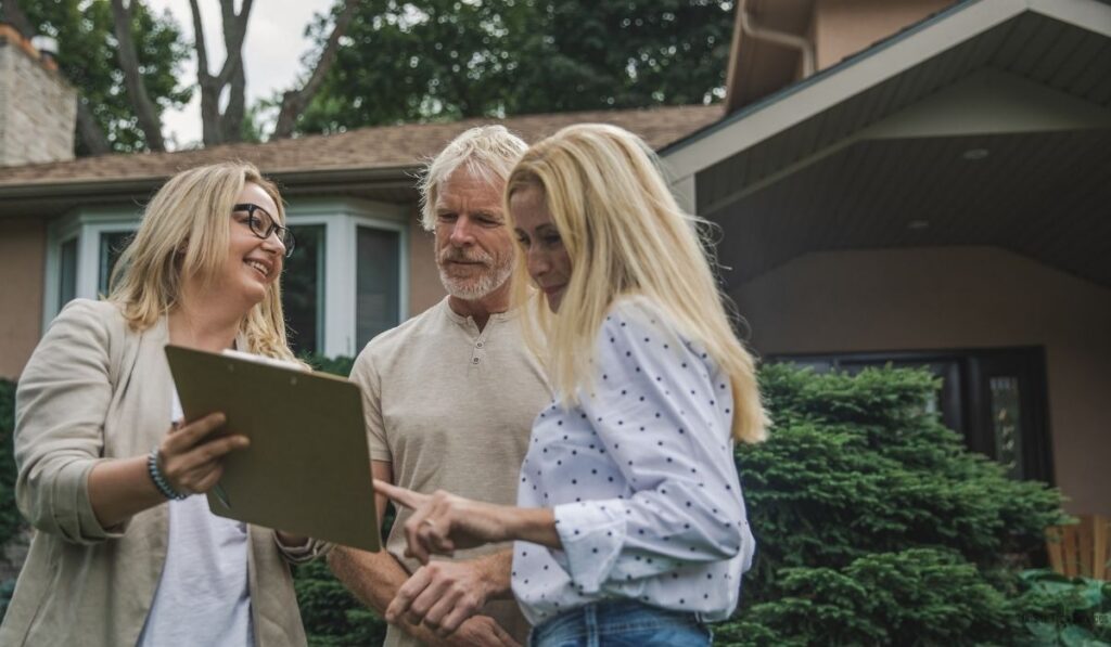 When Your Homeowners Insurance Covers a Fallen Tree